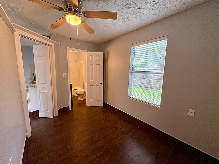 2177 Lake Dr #1 — Photo 8