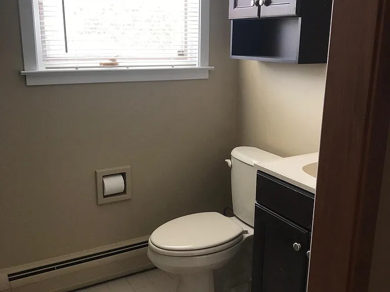 3891 Eastbourne Dr — Photo 6
