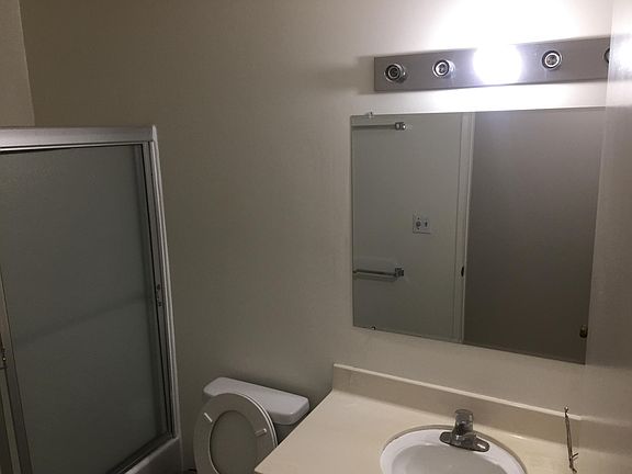 2nd image of 3717 Vinton Ave #5