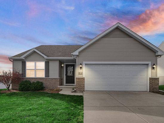 13192 Hayes St, Crown Point, IN 46307