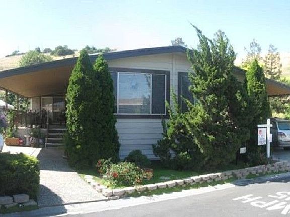 2nd image of 325 Mill Pond Dr
