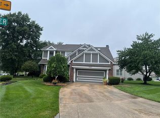 7901 W 152nd Ter, Overland Park, KS 66223