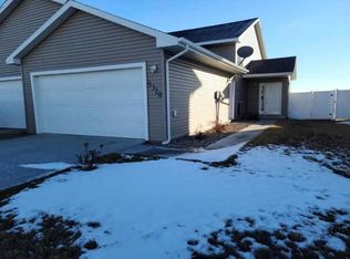 5320 15th Ave SE, Minot, ND 58701