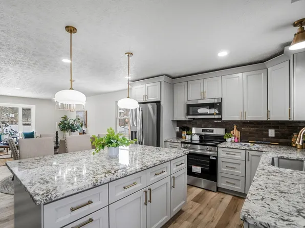 961 E College Ave, Westerville, OH 43081