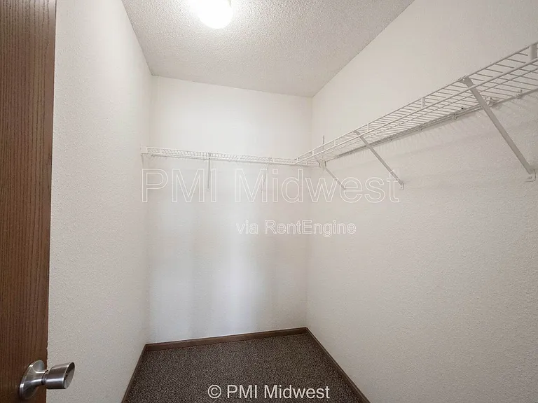 10325 Liverpool Way — Photo 15