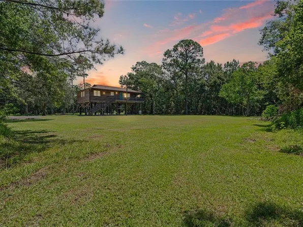 14850 Kennedy Ln, Coden, AL 36523