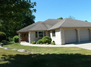 1225 Sherman Ave W, Fort Atkinson, WI 53538