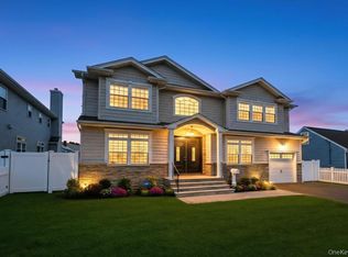 1427 Bellmore Rd, Bellmore, NY 11710