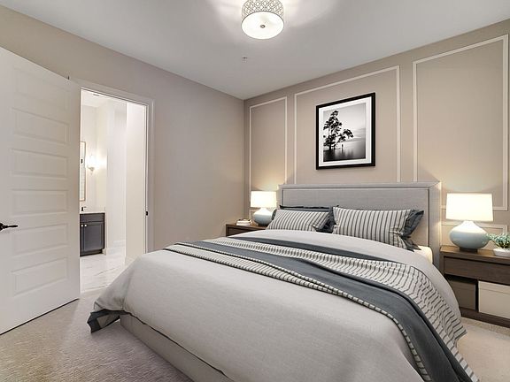 4th image of 1079 N High St APT 322