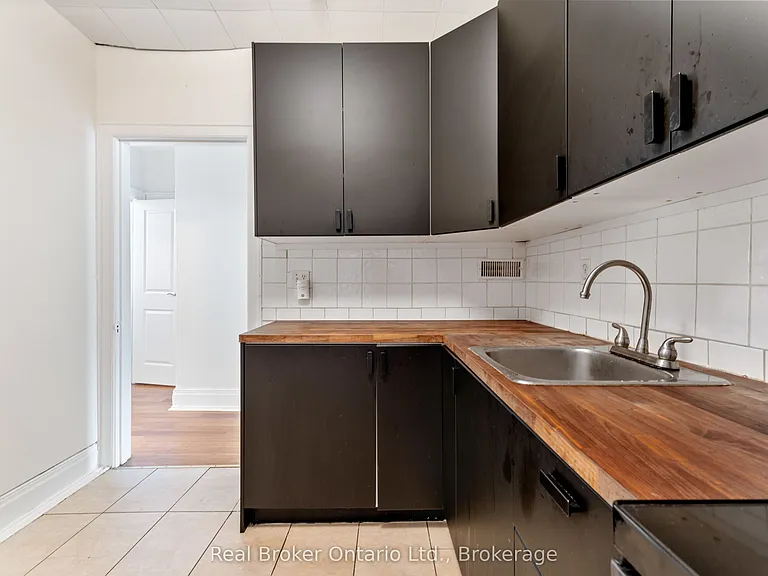 128 Herkimer St #2 — Photo 11
