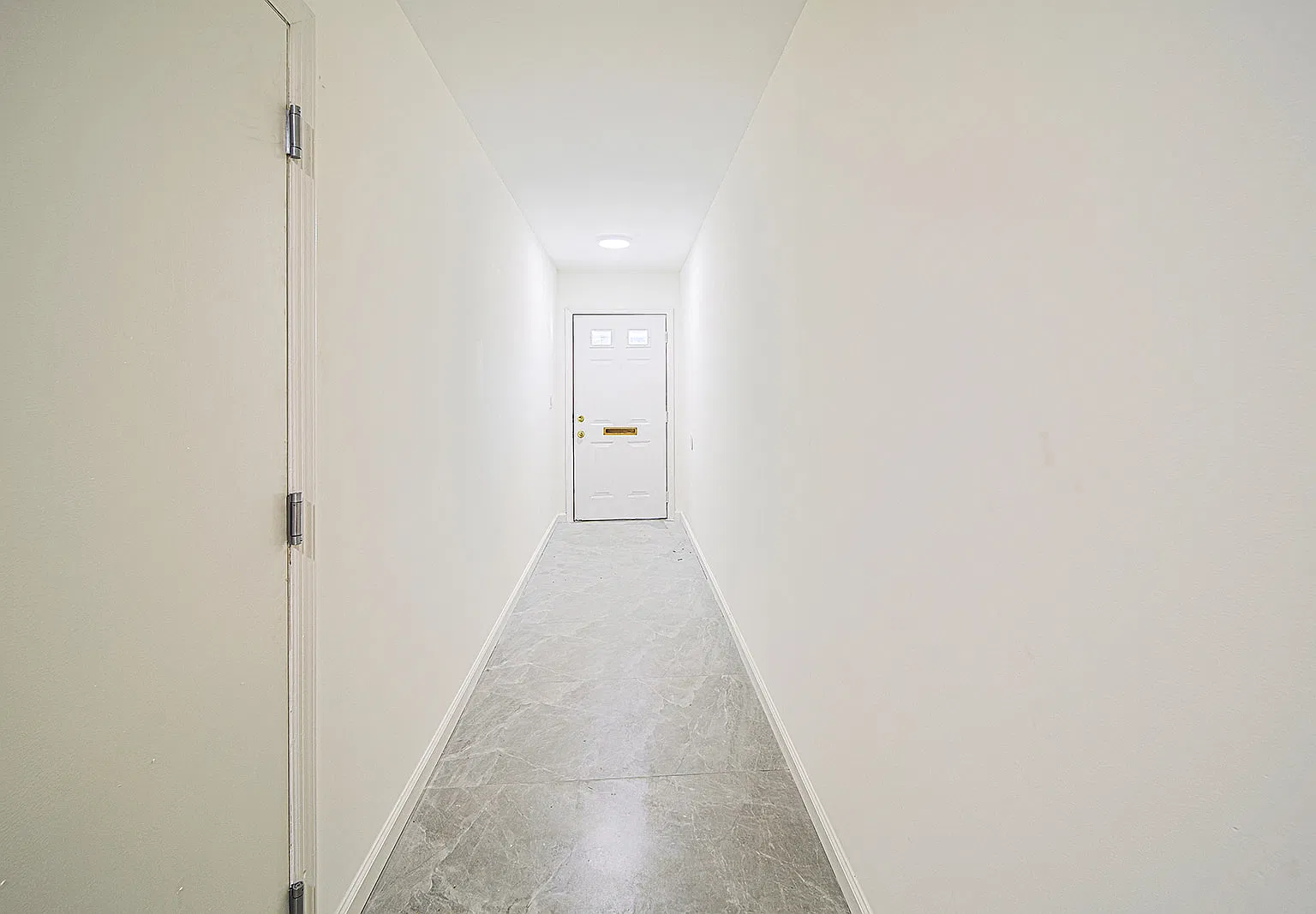 3 bed, $4,200 — Photo 4