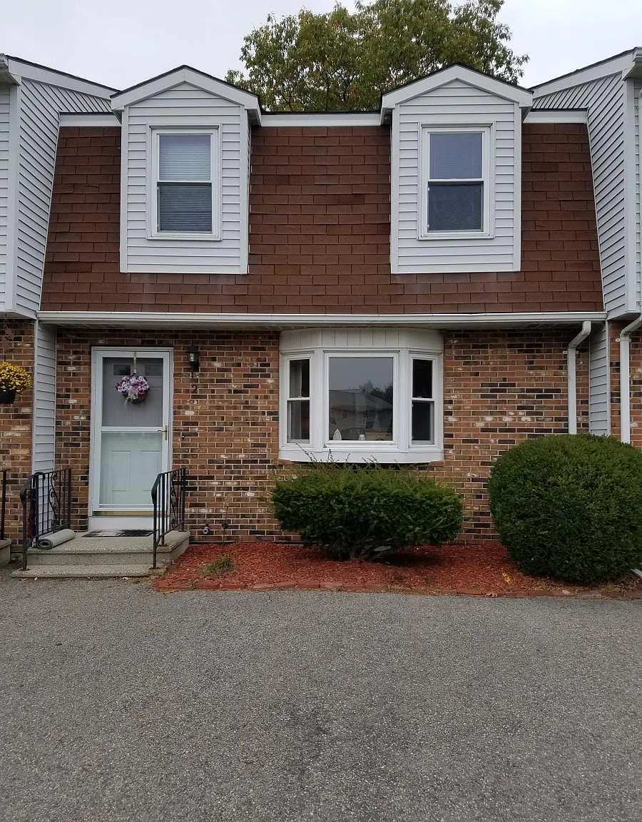 2 bed, 1.5 bath, 1188 sqft, $2,100 — Photo 2