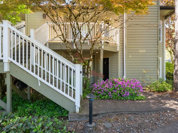 5057 Foothills Dr Unit B, Lake Oswego, OR 97034