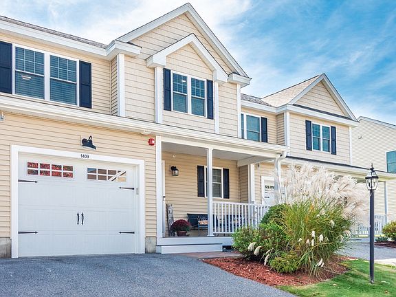 2nd image of 1409 Kenwood Way #1409