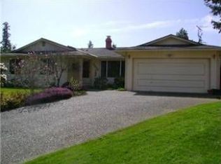 8825 NE 144th Pl, Kirkland, WA 98034
