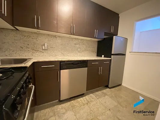 Rented by FirstService Realty (legacy) | media 9