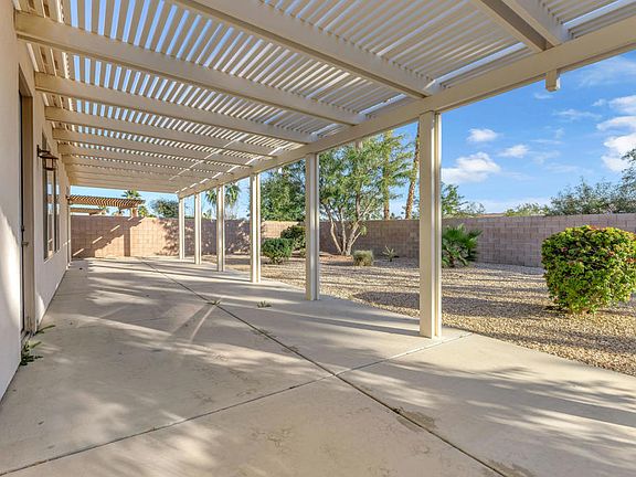 4th image of 79859 Amora Dr