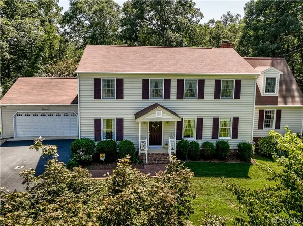 3660 Horseshoe Dr, Quinton, VA 23141