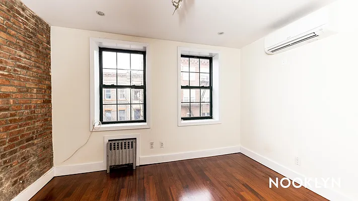 Rented by Nooklyn NYC LLC | media 4