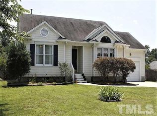 304 Estate Dr, Apex, NC 27502