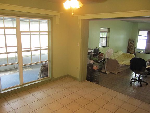 4th image of 5804 Eggleston Ave