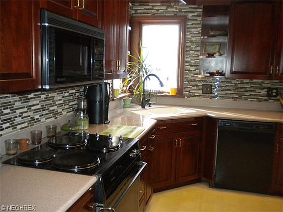 3rd image of 4117 Ford Ln