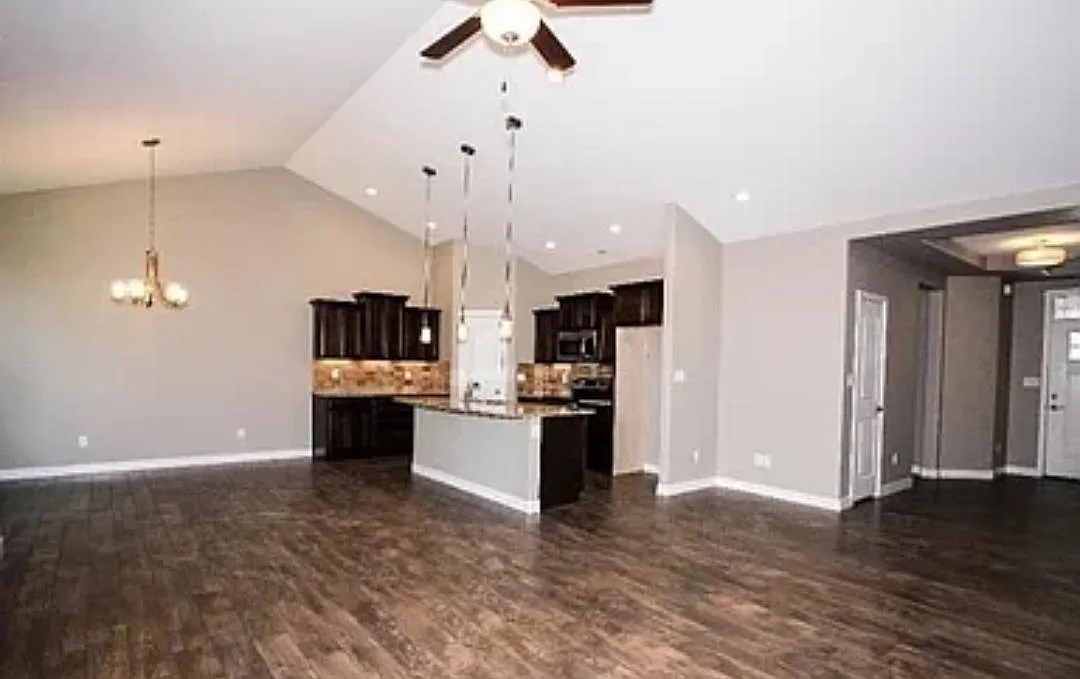 2484 Josefine Ln — Photo 3