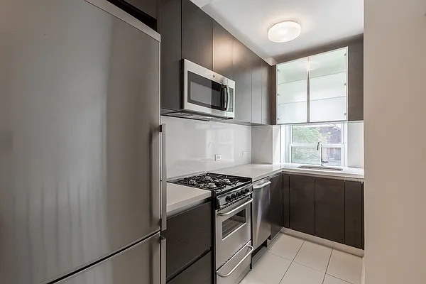 Rented by Stonehenge NYC LLC | media 4