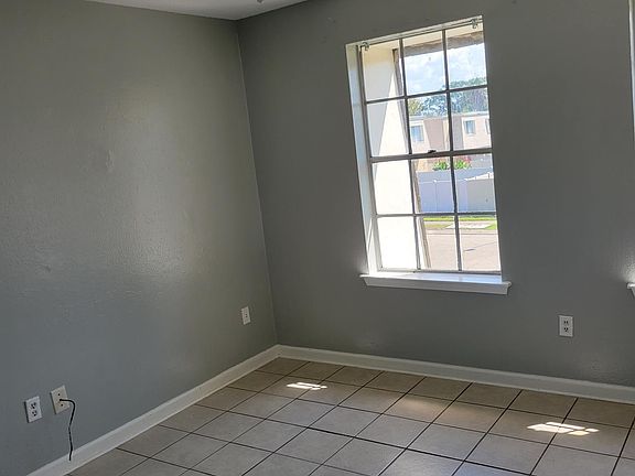 3rd image of 3735 Lilac Ln