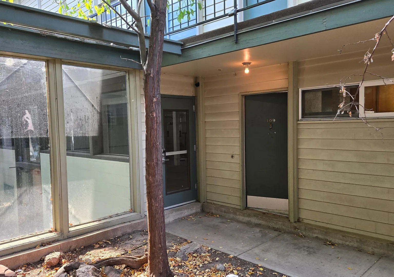 1842 Canyon Blvd — Photo 3