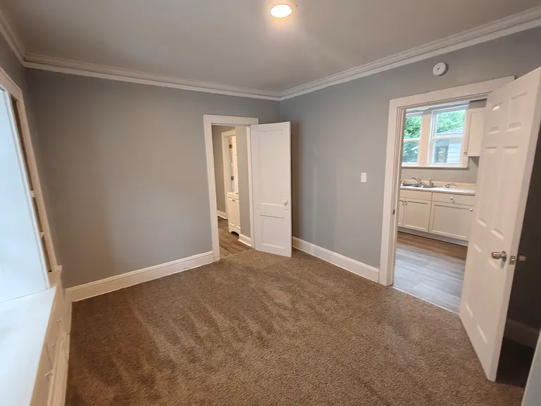 958 Inman St — Photo 10