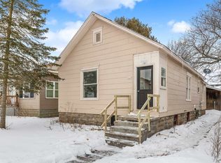 1610 15th Ave, Menominee, MI 49858