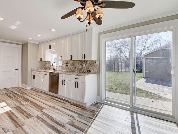4th image of 35072 N Rand Hill Dr