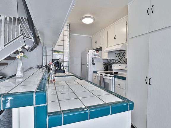 5th image of 1266 Bouret Dr Unit 2