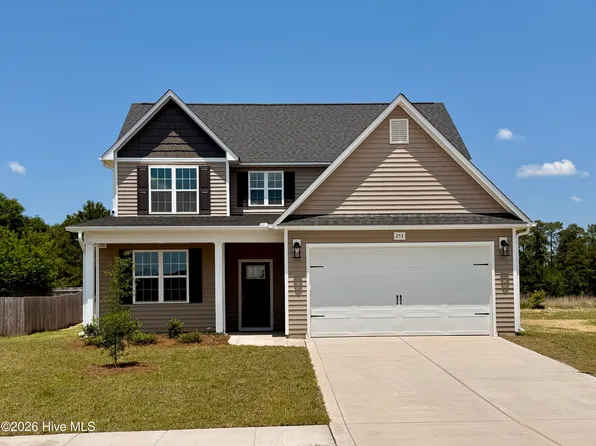 253 Crowville Street, Raeford, NC 28376
