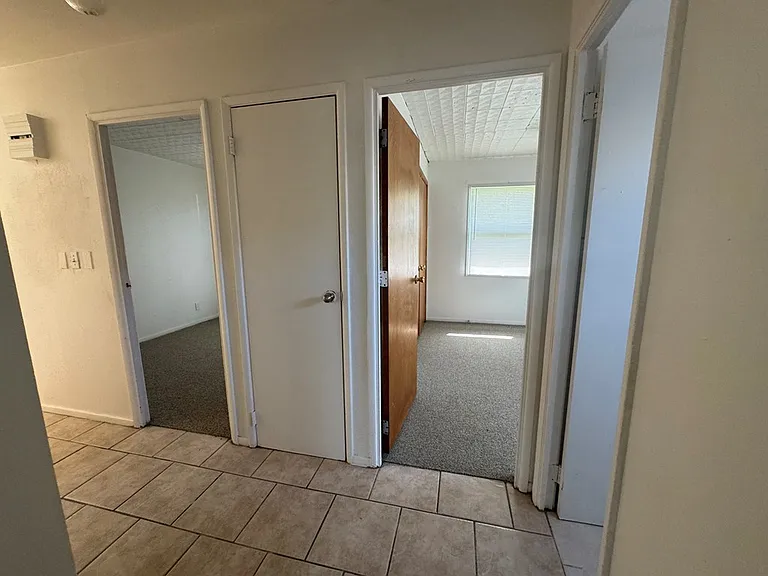 3107 Merrill Ave — Photo 24