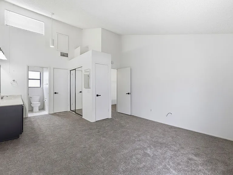 1401 Hood Rd — Photo 18