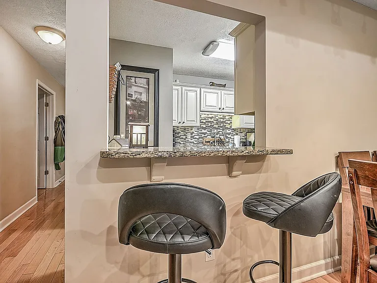 780 Hamilton Rd #F8 — Photo 22