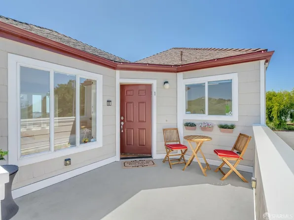 631 Pointe Pacific APT 1, Daly City, CA 94014