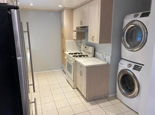 5202 Woodman Ave, Van Nuys, CA 91401