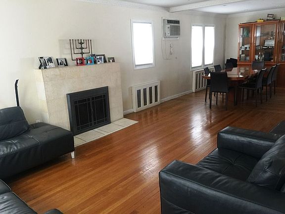 3rd image of 8142 193rd St