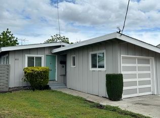 1011 Alberni St, East Palo Alto, CA 94303