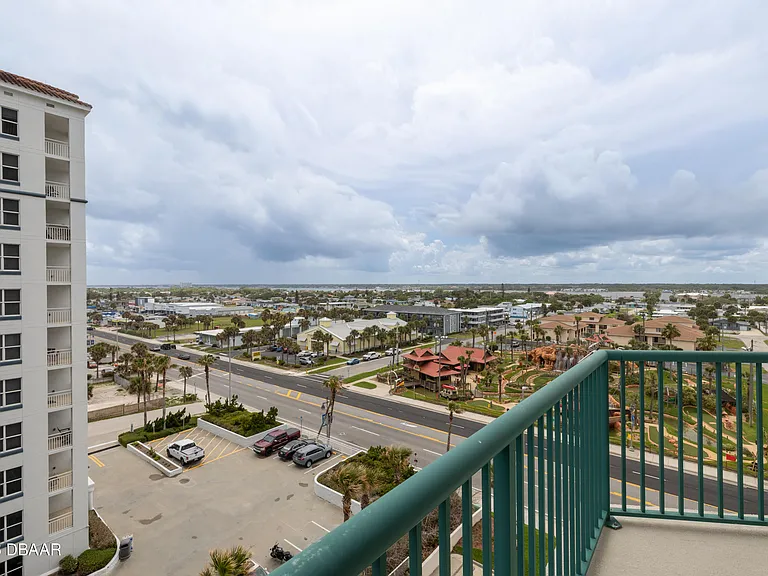 2055 Atlantic Ave #710 — Photo 30