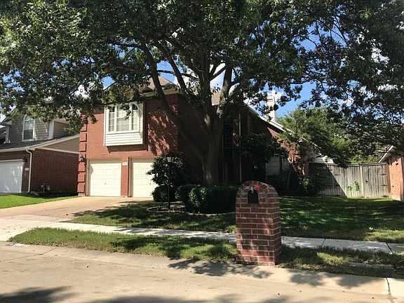 3rd image of 2209 Heatherton Pl