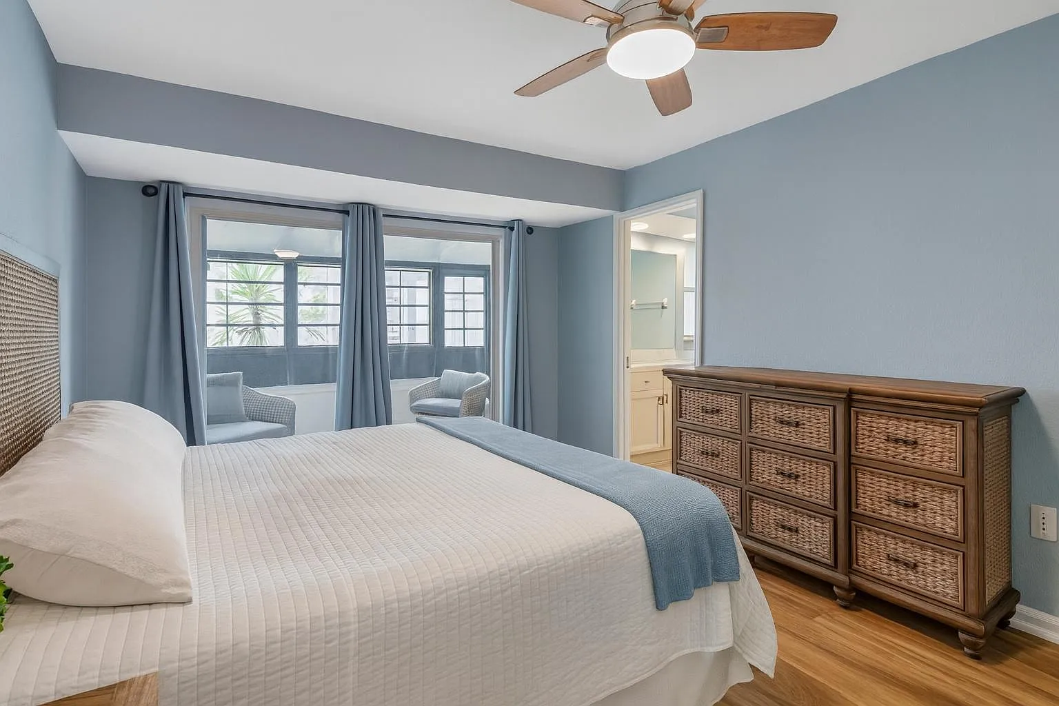 4 bed, 2.0 bath, 1620 sqft, $1,455 — Photo 4