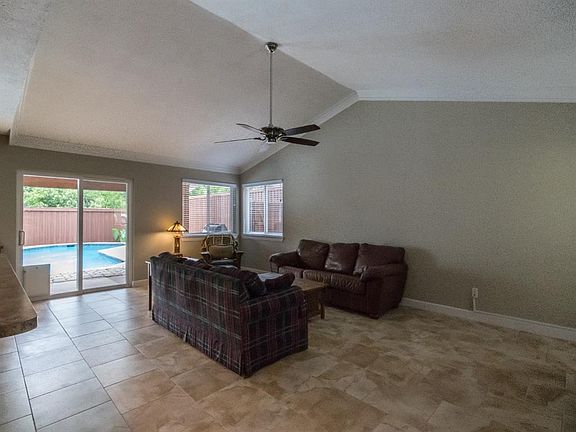 5th image of 1716 Crystal Way