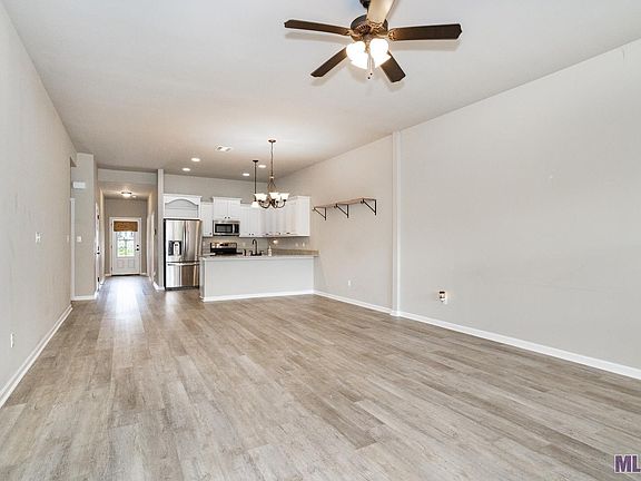 2nd image of 17474 Berkshire Dr