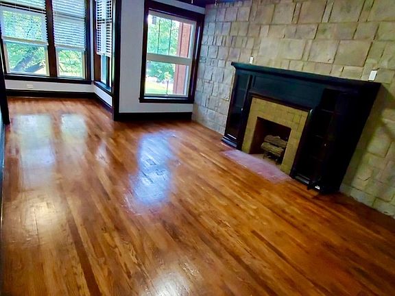 2nd image of 660 E 51st St #2A