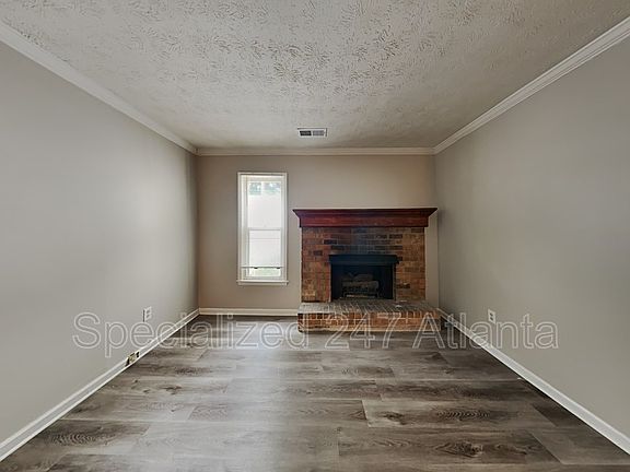 3rd image of 4342 Idlewood Ln