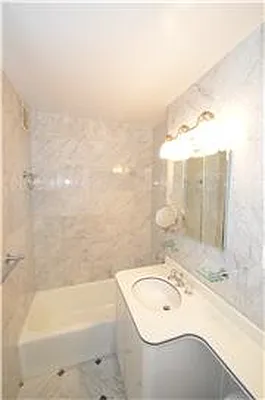 Rented by Buchbinder & Warren | media 24